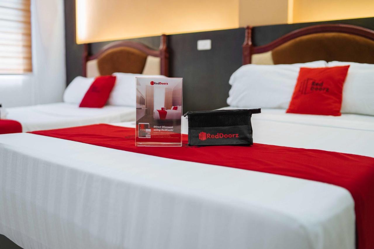 Reddoorz Premium Near Trinoma Hotel Quezon City Kültér fotó