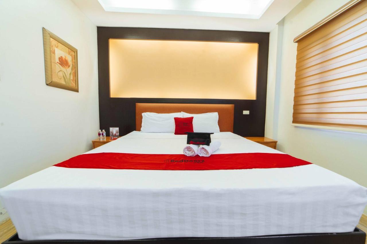 Reddoorz Premium Near Trinoma Hotel Quezon City Kültér fotó