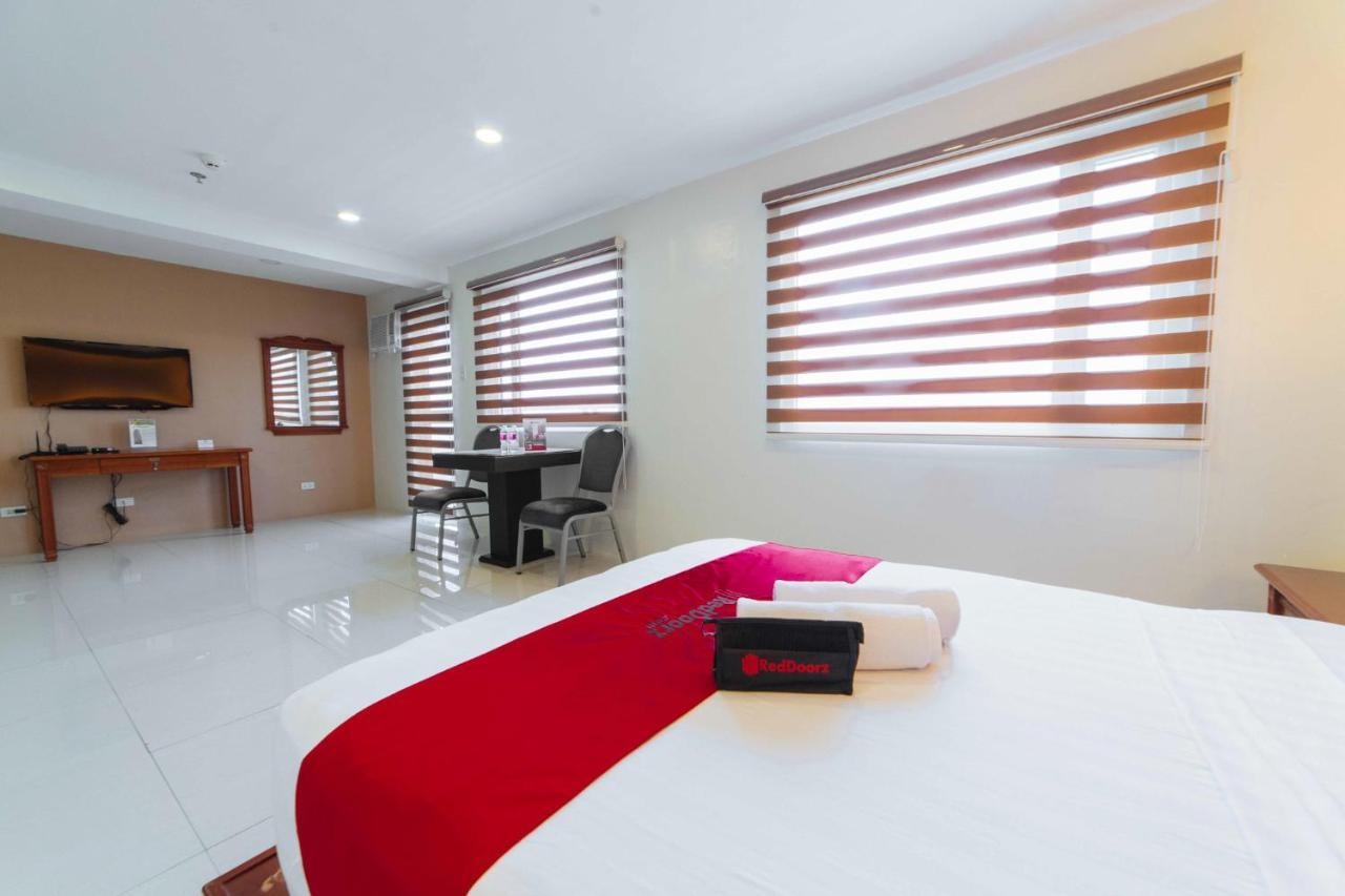 Reddoorz Premium Near Trinoma Hotel Quezon City Kültér fotó